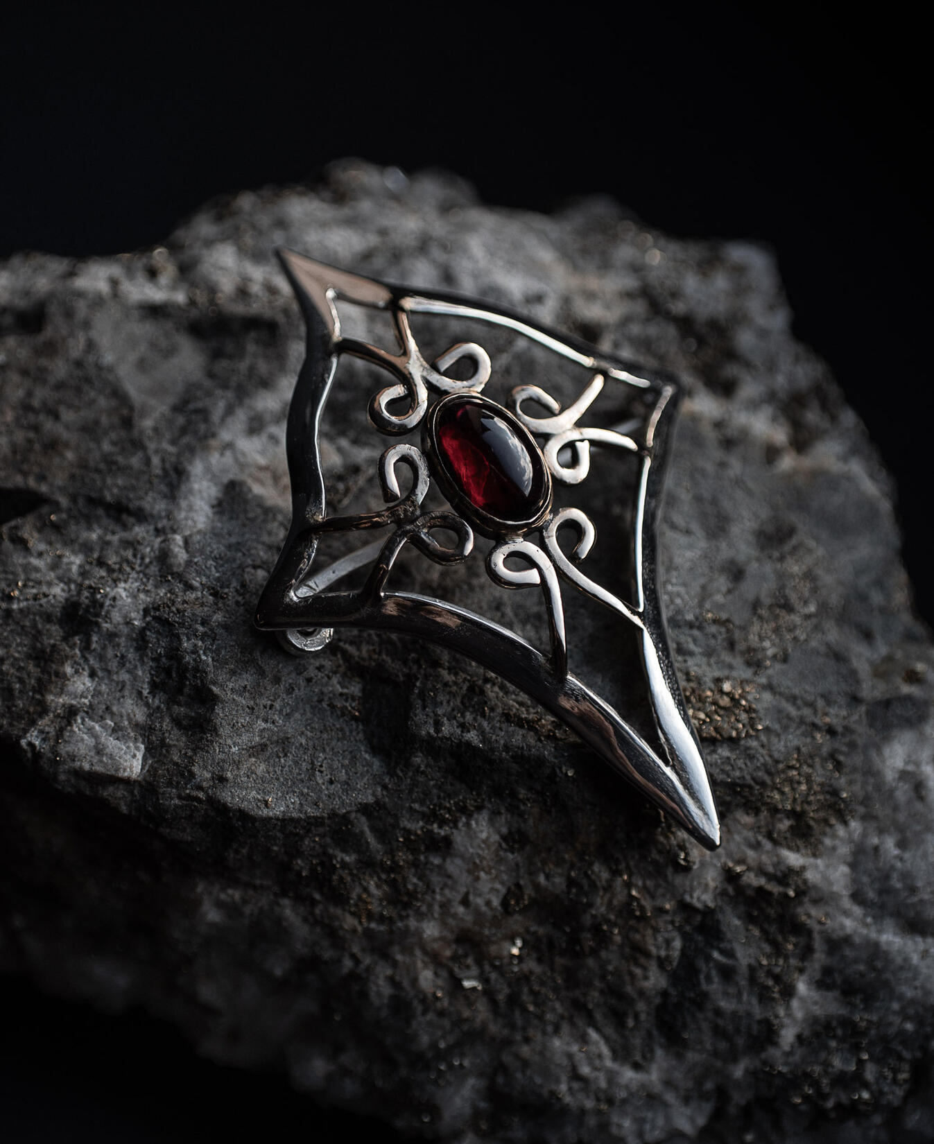 Red Garnet, Gold & Silver Elven Brooch
